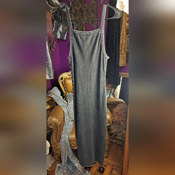 Forever 21 Gray Ribbed Maxi Dress - Picture 5 of 9